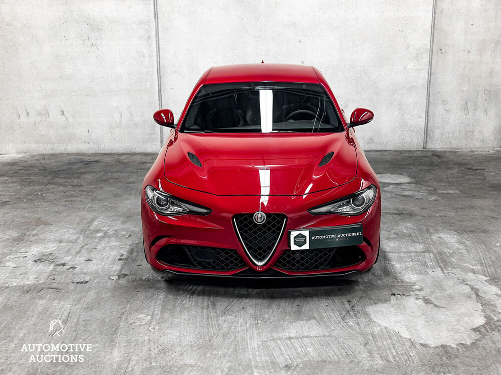 Alfa Romeo Giulia QUADRIFOGLIO 2.9 V6 510pk -HANDGESCHAKELD- 2017 -CARBON-, R-300-BB