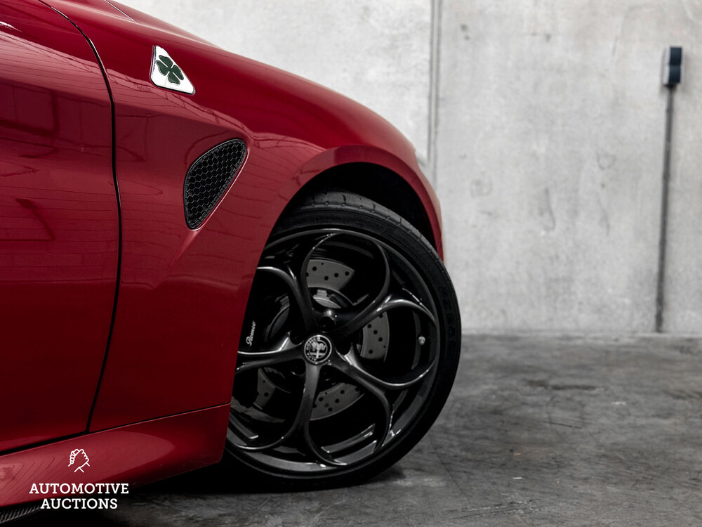 Alfa Romeo Giulia QUADRIFOGLIO 2.9 V6 510pk -HANDGESCHAKELD- 2017 -CARBON-, R-300-BB