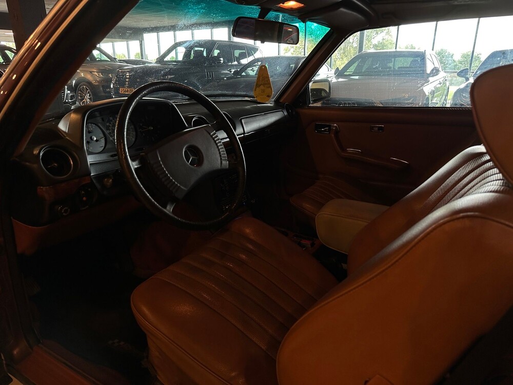 Mercedes-Benz 300CD C123 80hp 1979, 18-ZB-PX