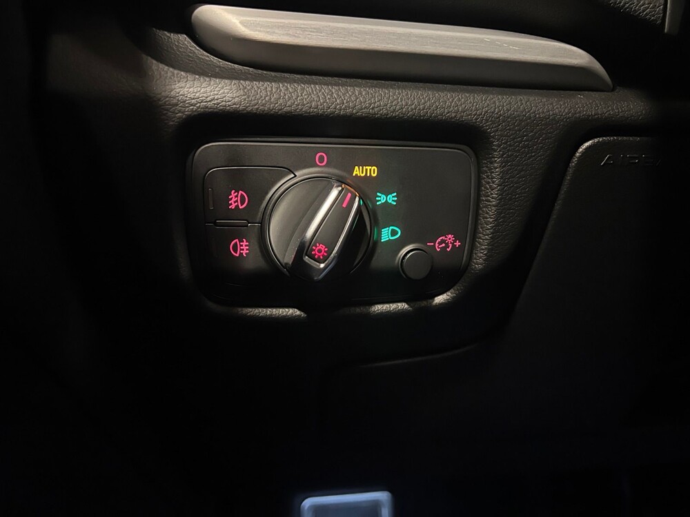 Audi A3 Limousine S-Line 1.4 TFSI 150pk 2014 -Orig. NL-, 6-XHD-73