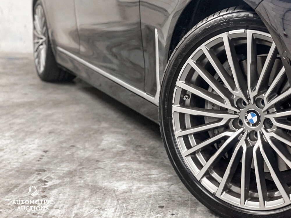 BMW 745e M-sport parts Plug-In Hybride G11 ORG-NL 394pk 2019 -Orig. NL- 7-Serie, ZR-171-V