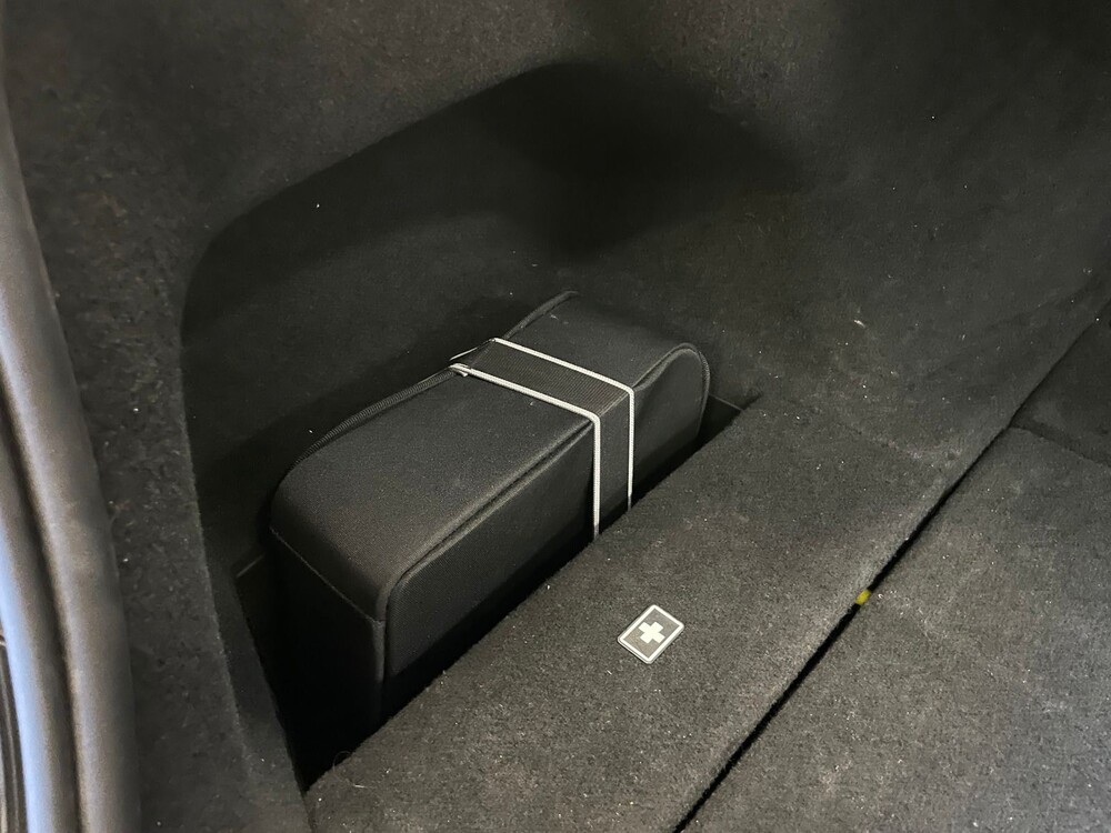 BMW 745e M-sport parts Plug-In Hybride G11 ORG-NL 394pk 2019 -Orig. NL- 7-Serie, ZR-171-V