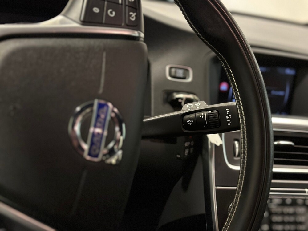 Volvo V60 Business Sport 2.0 D4 190pk 2018 -Orig. NL-, TL-707-B