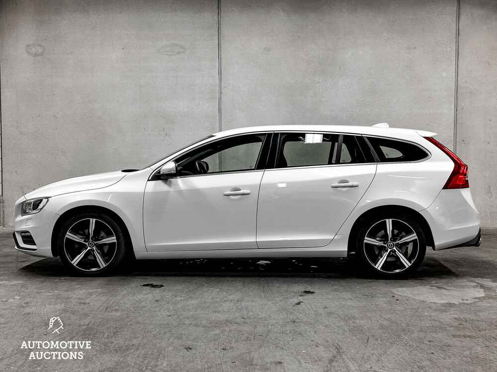 Volvo V60 Business Sport 2.0 D4 190pk 2018 -Orig. NL-, TL-707-B