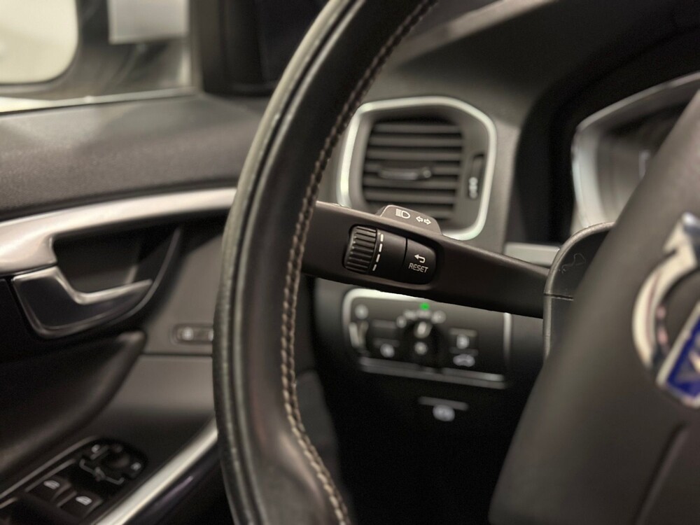 Volvo V60 Business Sport 2.0 D4 190pk 2018 -Orig. NL-, TL-707-B