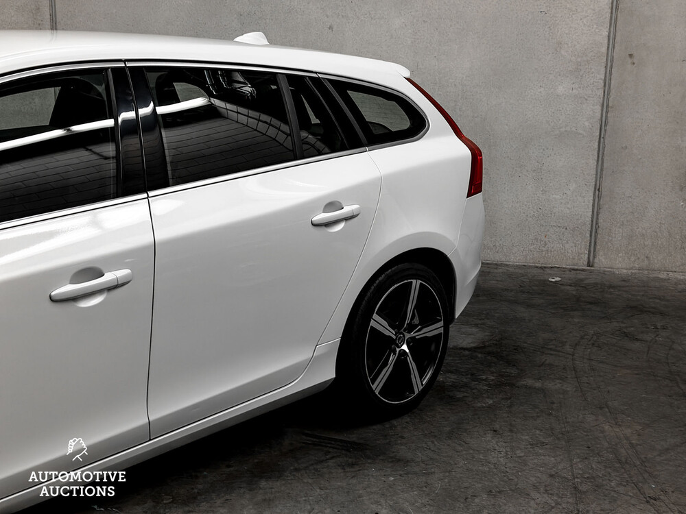 Volvo V60 Business Sport 2.0 D4 190pk 2018 -Orig. NL-, TL-707-B