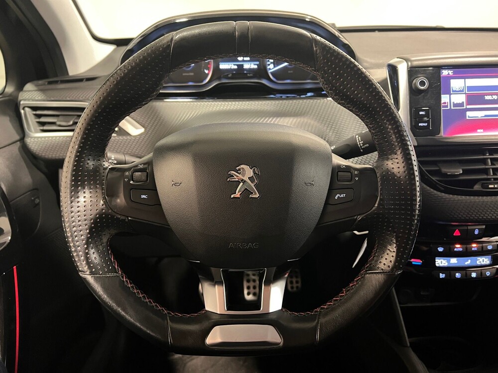 Peugeot 208 GT-line 1.2 PureTech 110pk 2016, L-188-DJ