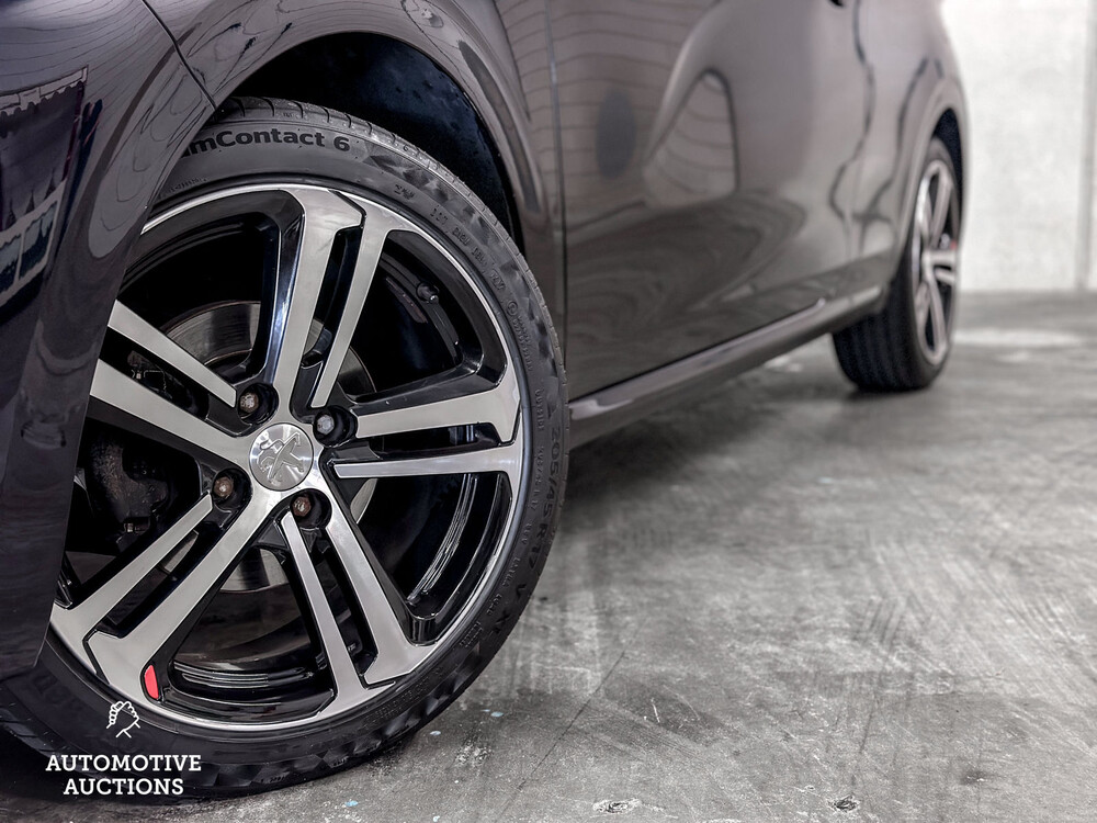 Peugeot 208 GT-line 1.2 PureTech 110pk 2016, L-188-DJ