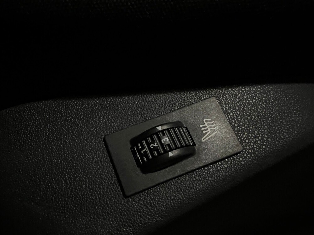 Peugeot 208 GT-line 1.2 PureTech 110pk 2016, L-188-DJ