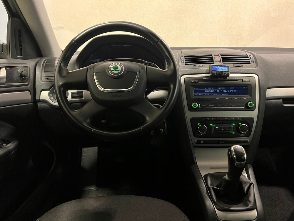 Skoda Octavia Combi 1.8 TSI Elegance 160pk 2012, 64-SXX-5