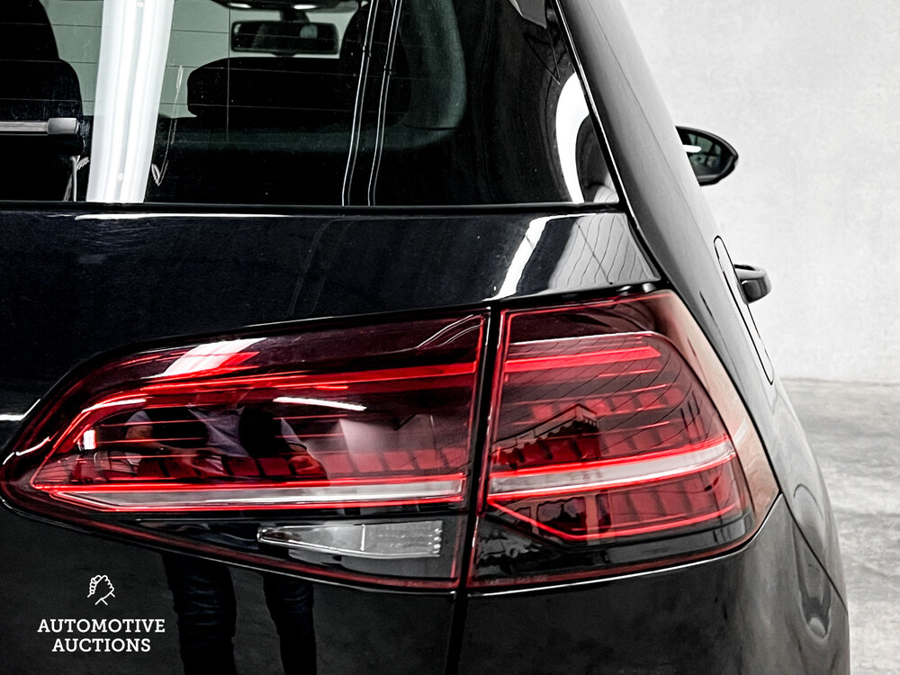 Volkswagen Golf 7 TSI Highline Cup Edition 105pk 2014, G-905-JT