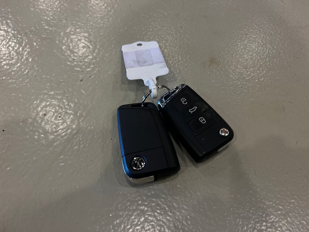 Volkswagen Golf 7 TSI Highline Cup Edition 105pk 2014, G-905-JT