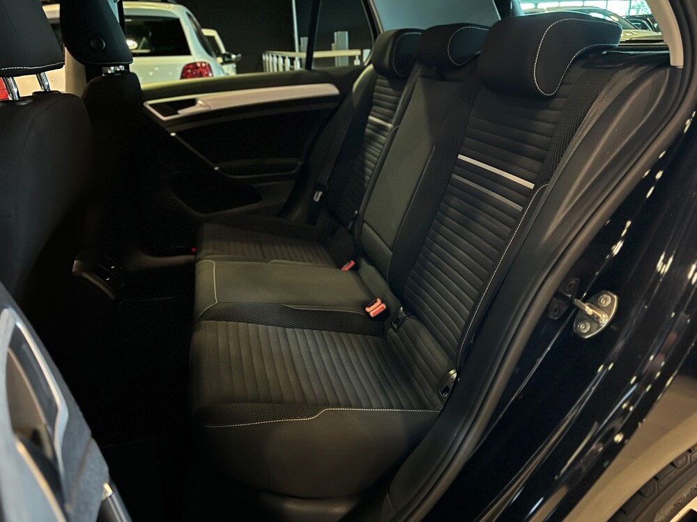 Volkswagen Golf 7 TSI Highline Cup Edition 105pk 2014, G-905-JT