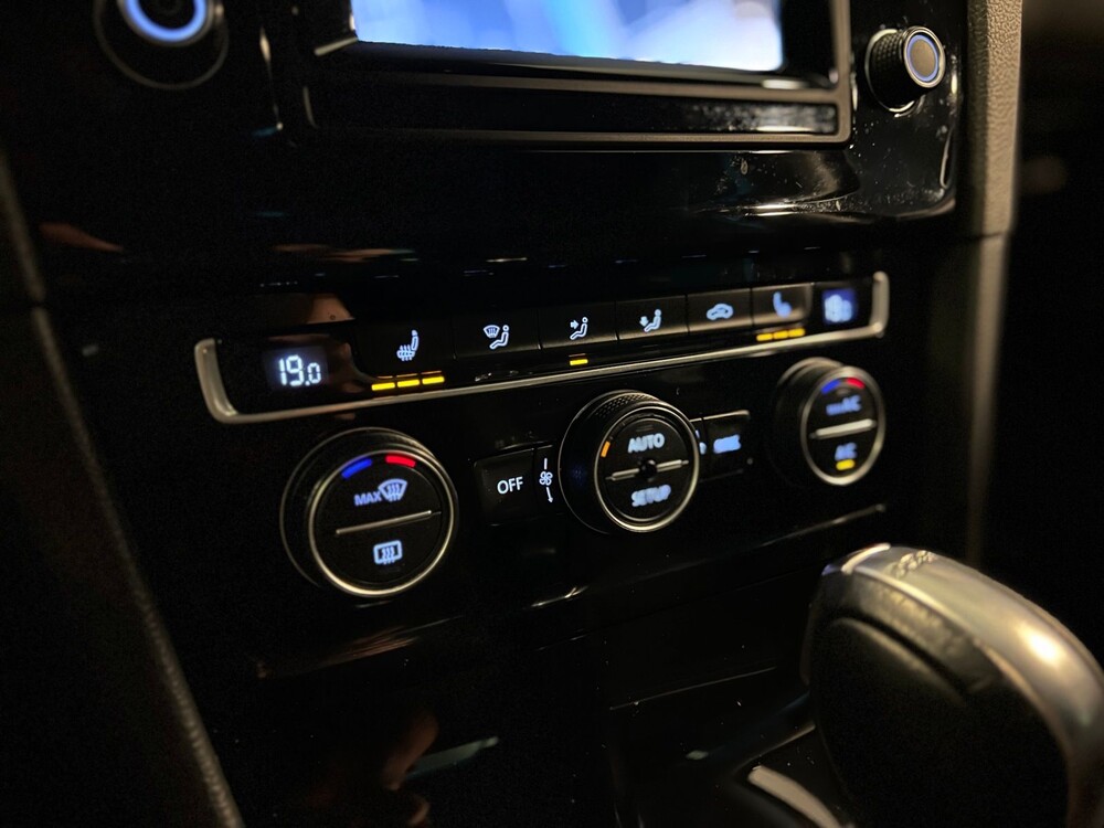 Volkswagen Golf 7 TSI Highline Cup Edition 105pk 2014, G-905-JT