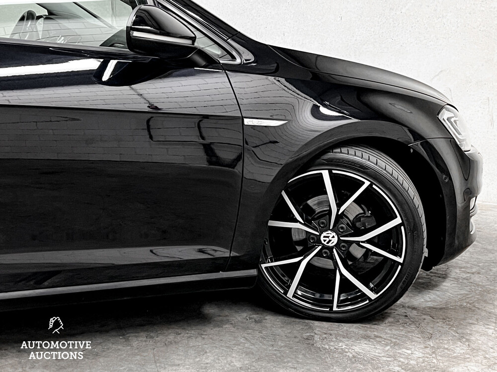 Volkswagen Golf 7 TSI Highline Cup Edition 105pk 2014, G-905-JT