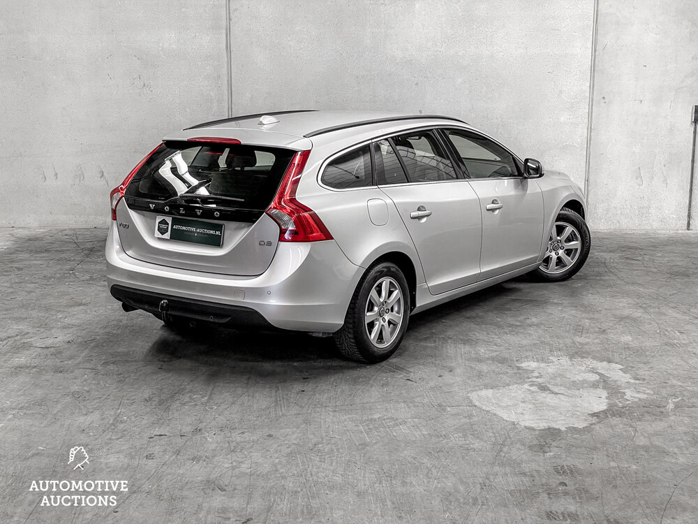 Volvo V60 2.0 D3 5-cylinder Momentum 163hp 2011, 10-XRX-7