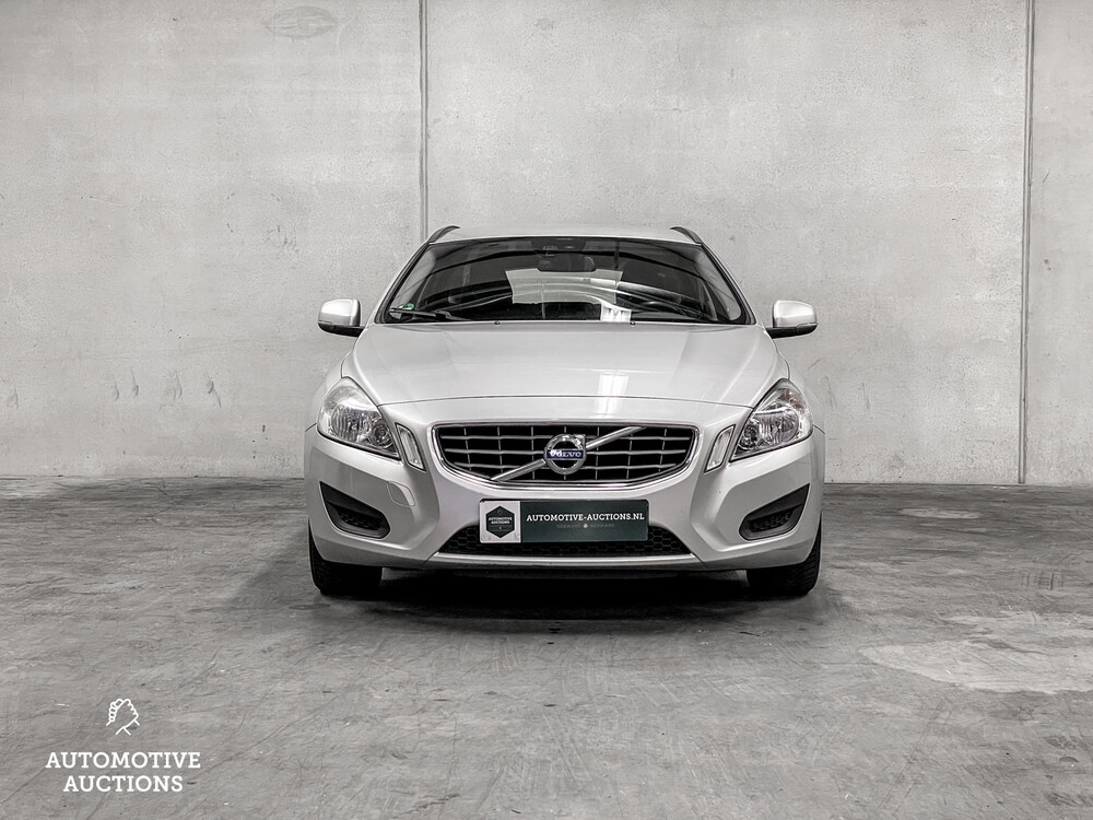 Volvo V60 2.0 D3 5-cylinder Momentum 163hp 2011, 10-XRX-7
