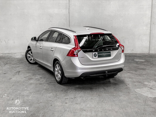 Volvo V60 2.0 D3 5-cylinder Momentum 163hp 2011, 10-XRX-7