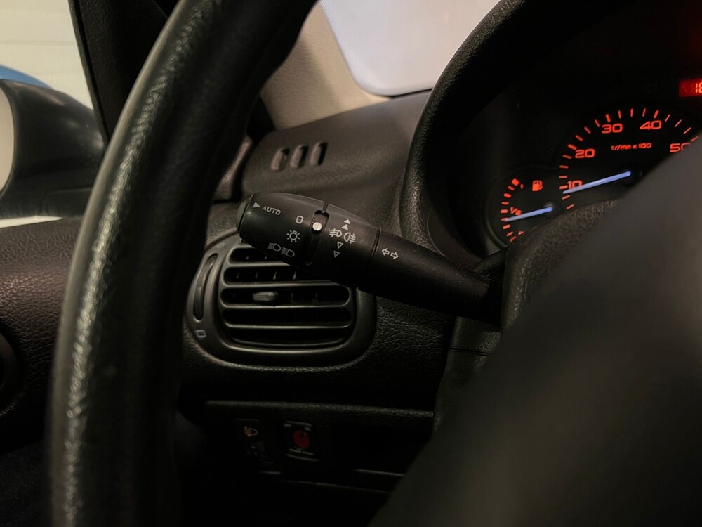 Peugeot 206 1.4 Gentry 75pk 2002 -Orig. NL-, 15-HT-PV