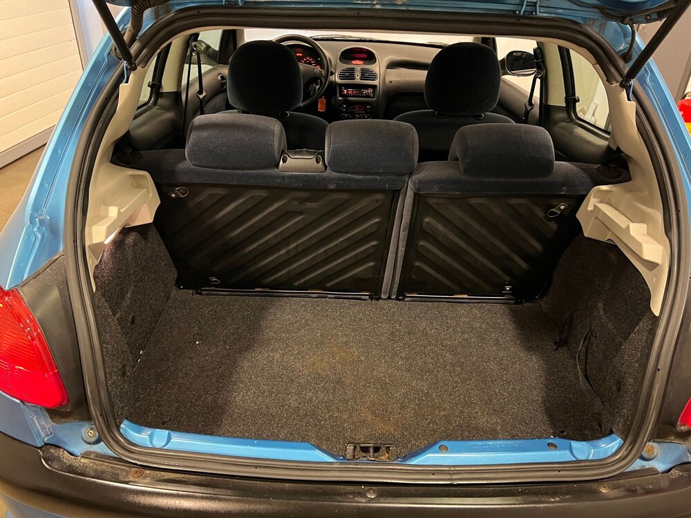 Peugeot 206 1.4 Gentry 75pk 2002 -Orig. NL-, 15-HT-PV