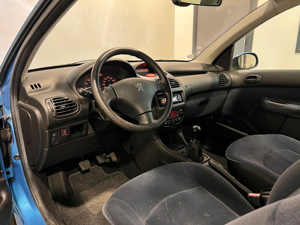 Peugeot 206 1.4 Gentry 75pk 2002 -Orig. NL-, 15-HT-PV