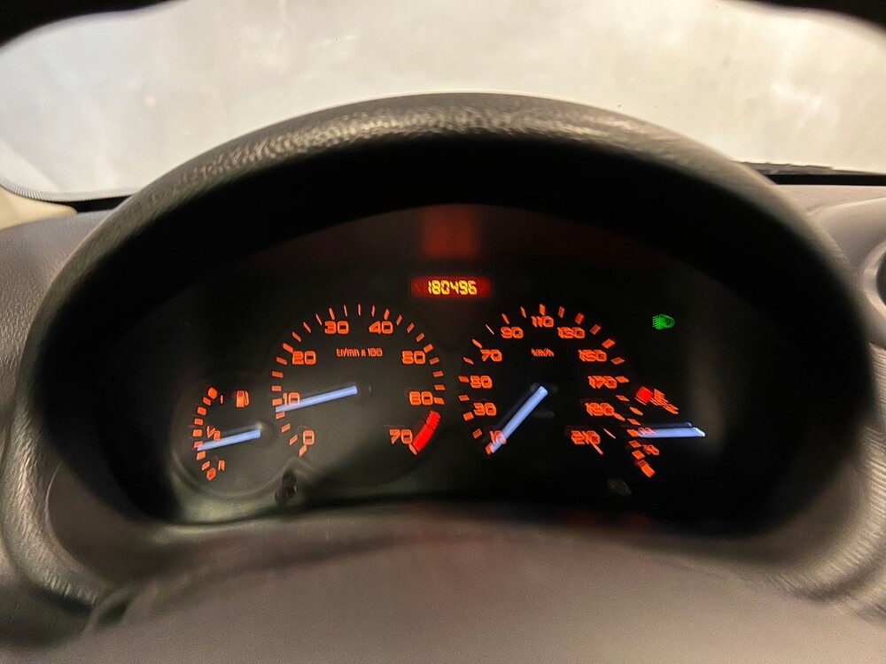 Peugeot 206 1.4 Gentry 75pk 2002 -Orig. NL-, 15-HT-PV