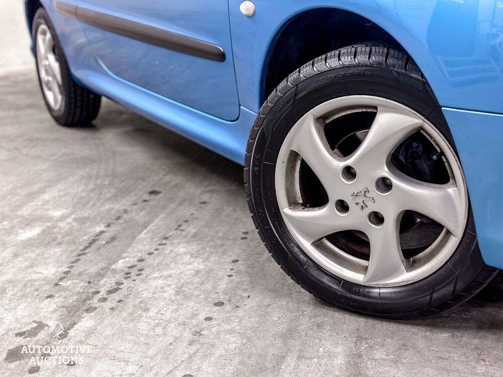 Peugeot 206 1.4 Gentry 75pk 2002 -Orig. NL-, 15-HT-PV