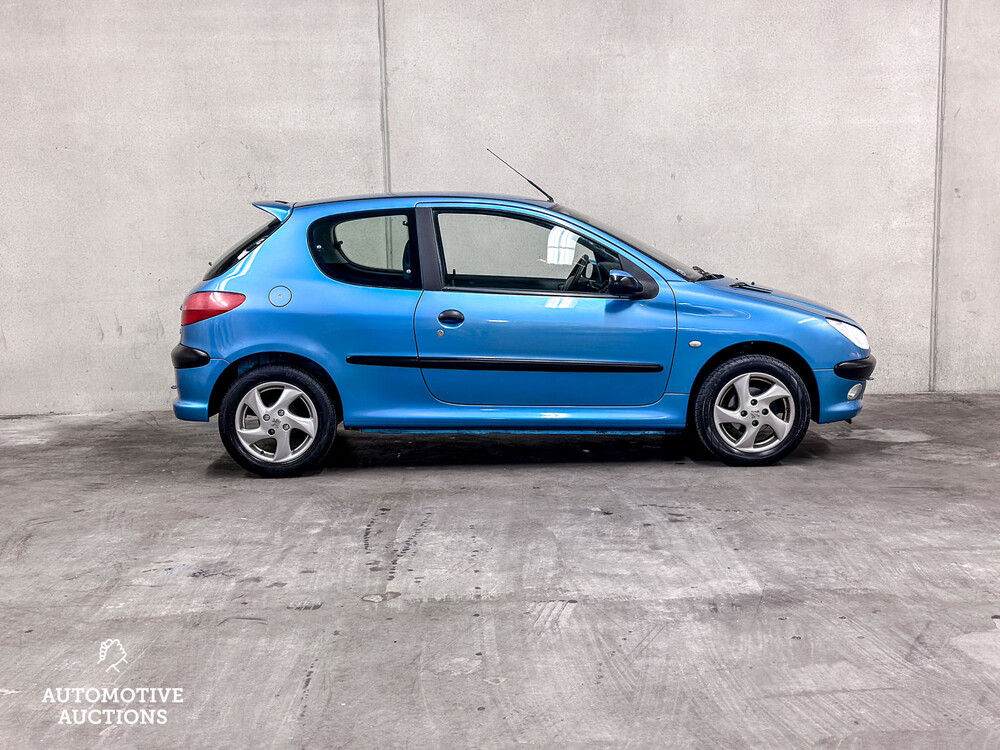 Peugeot 206 1.4 Gentry 75pk 2002 -Orig. NL-, 15-HT-PV