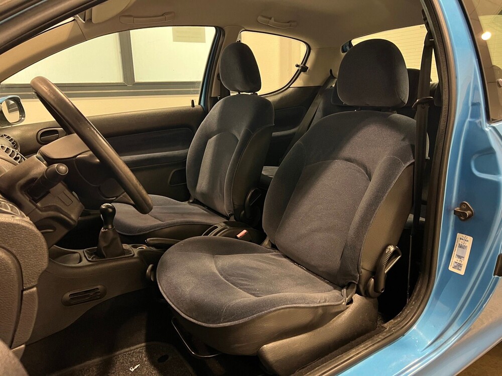 Peugeot 206 1.4 Gentry 75pk 2002 -Orig. NL-, 15-HT-PV