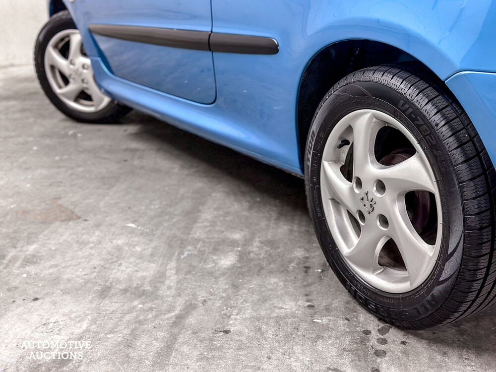 Peugeot 206 1.4 Gentry 75pk 2002 -Orig. NL-, 15-HT-PV