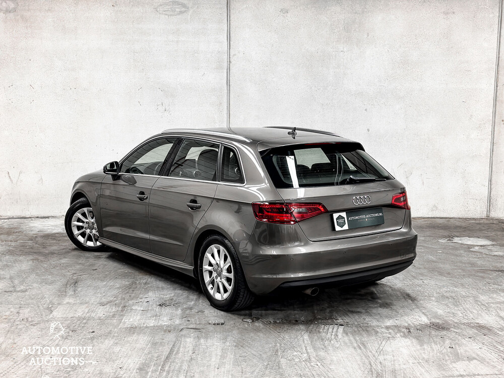 Audi A3 Sportback 1.6 TDI Ultra Edition 110pk 2013 -Orig. NL-, 9-TBL-15
