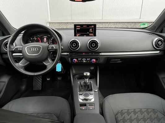 Audi A3 Sportback 1.6 TDI Ultra Edition 110PS 2013 -Orig. GB-, 9-TBL-15