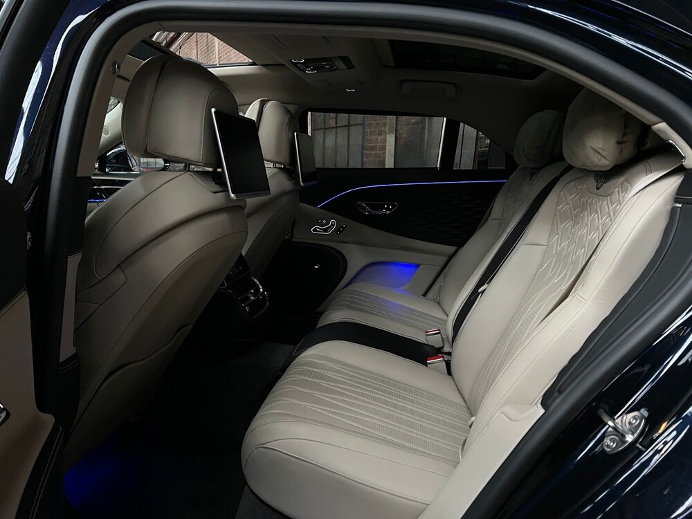 Bentley Flying Spur 6.0 W12 S 635PS Erstausgabe NEUES MODELL 2020 (ORIGINAL ENGLISCH), H-376-XF