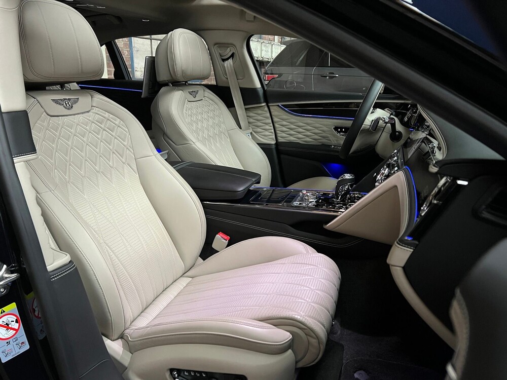 Bentley Flying Spur 6.0 W12 S 635PS Erstausgabe NEUES MODELL 2020 (ORIGINAL ENGLISCH), H-376-XF