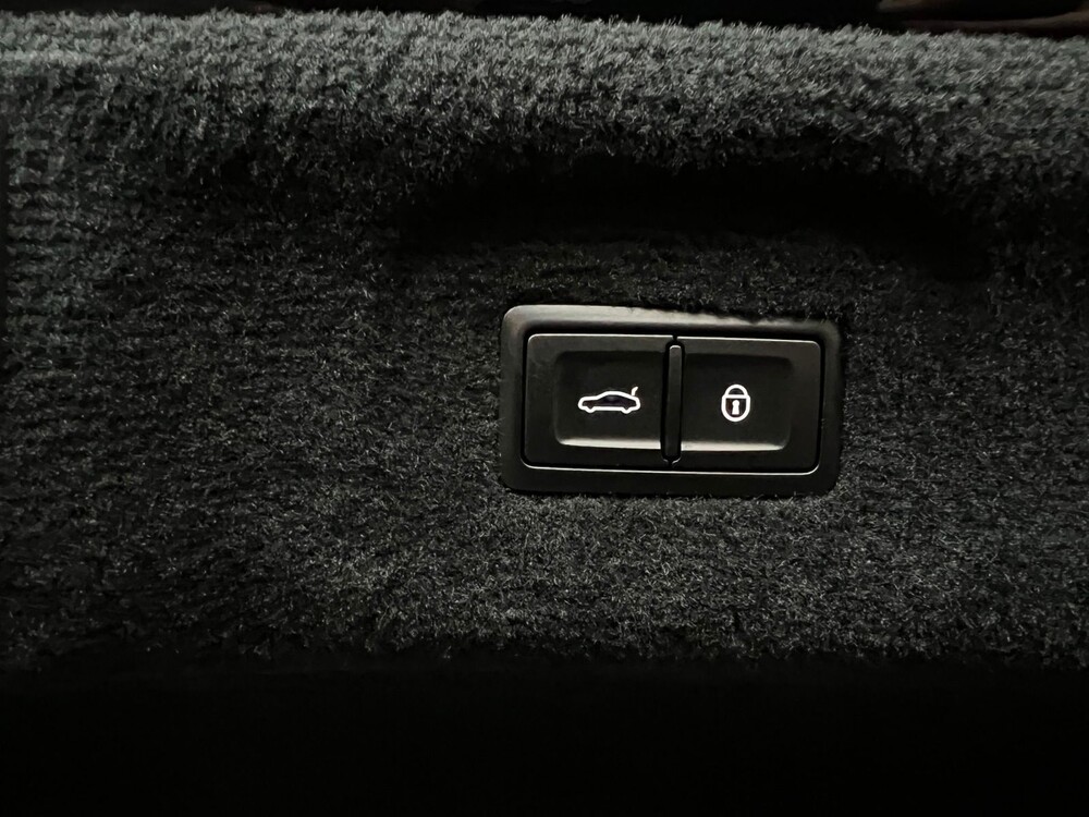 Bentley Flying Spur 6.0 W12 S 635PS Erstausgabe NEUES MODELL 2020 (ORIGINAL ENGLISCH), H-376-XF