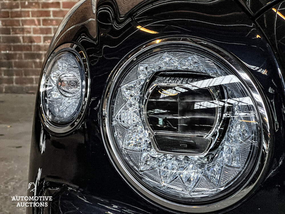 Bentley Flying Spur 6.0 W12 S 635PS Erstausgabe NEUES MODELL 2020 (ORIGINAL ENGLISCH), H-376-XF