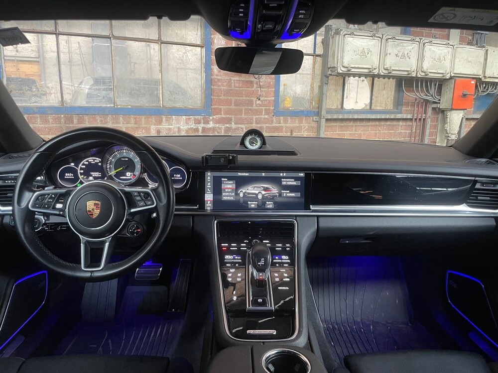 Porsche Panamera 4 E-Hybrid 2.9 V6 Plug-In Hybrid MY-2018 462PS SPORT-DESIGN SPORT-CHRONO 2017