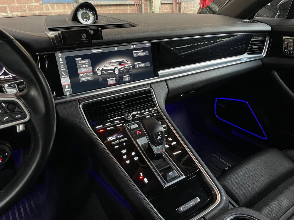 Porsche Panamera 4 E-Hybrid 2.9 V6 Plug-In Hybrid MY-2018 462PS SPORT-DESIGN SPORT-CHRONO 2017