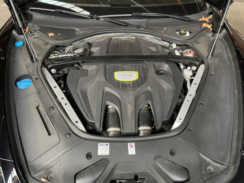 Porsche Panamera 4 E-Hybrid 2.9 V6 Plug-In Hybrid MY-2018 462PS SPORT-DESIGN SPORT-CHRONO 2017