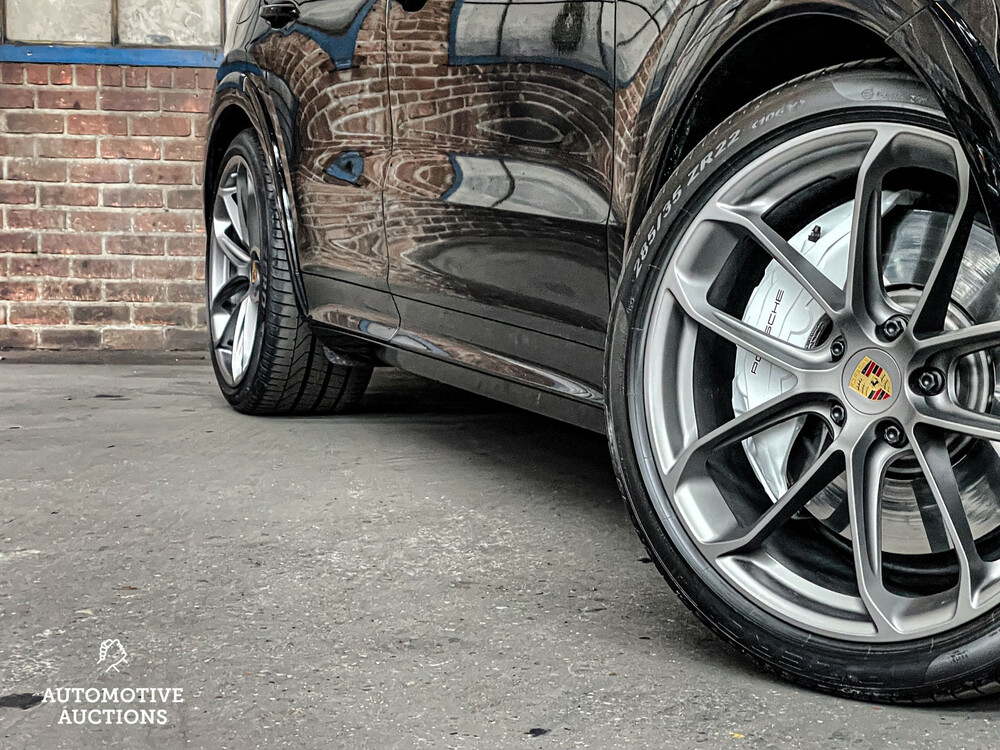 Porsche Cayenne Turbo 4.0 V8 Sport-Chrono CARBON-EDITION 549PS 2019, L-161-XJ