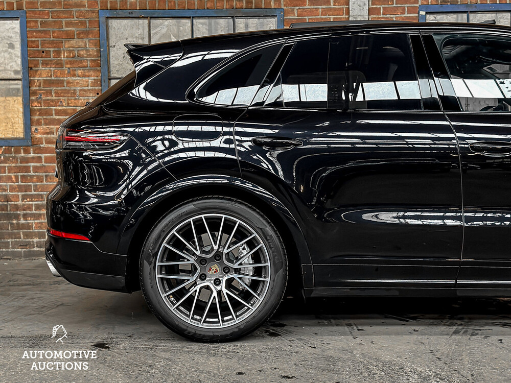 Porsche Cayenne Turbo 4.0 V8 549PS 2018 Sport-Chrono -Orig. NL-, RR-105-B