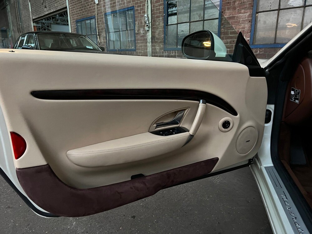 Maserati Gran Cabrio 4.7 460PS 2010 