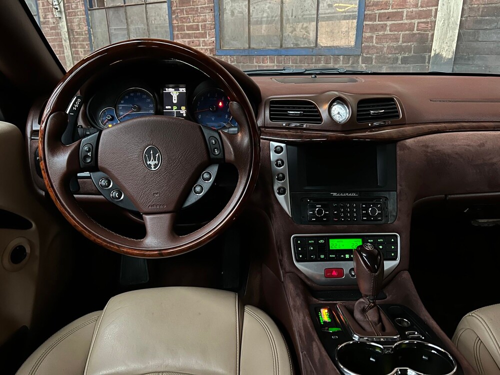 Maserati Gran Cabrio 4.7 460PS 2010 