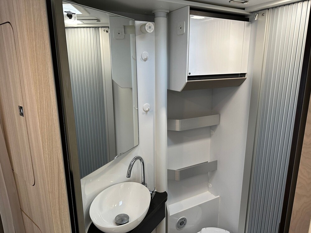 Fiat Ducato Adria Coral Compact SC Plus 140PS 2020 Camper