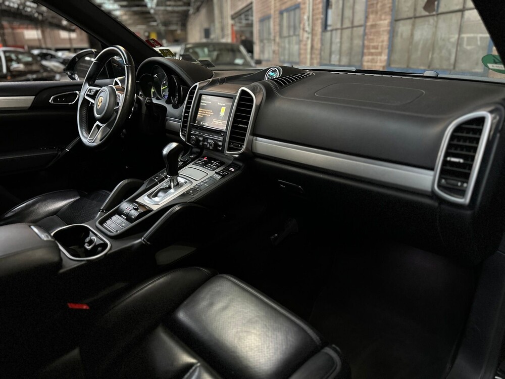 Porsche Cayenne S E-Hybrid 3.0 V6 416PS 2015 -Orig. DE- Plug-In-Hybrid, HF-230-S