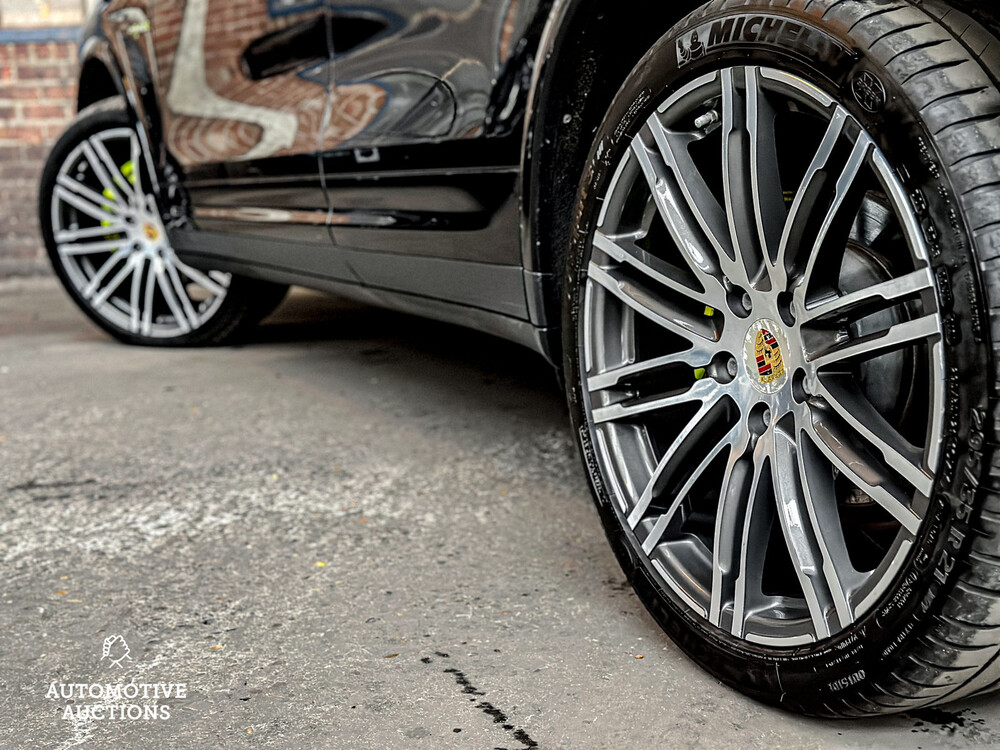 Porsche Cayenne S E-Hybrid 3.0 V6 416PS 2015 -Orig. DE- Plug-In-Hybrid, HF-230-S