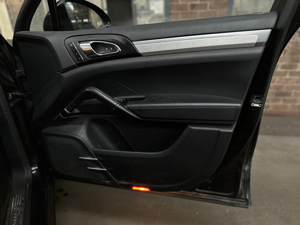 Porsche Cayenne S E-Hybrid 3.0 V6 416PS 2015 -Orig. DE- Plug-In-Hybrid, HF-230-S