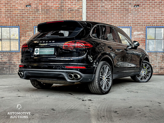 Porsche Cayenne S E-Hybrid 3.0 V6 416pk 2015 -Orig. NL- Plug-In Hybride, HF-230-S