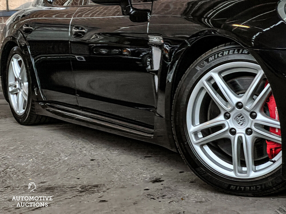 Porsche Panamera Turbo 4.8 V8 500hp 2009 Sport-Chrono