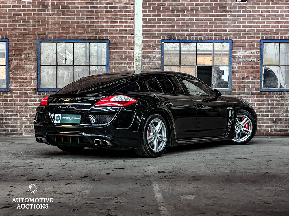 Porsche Panamera Turbo 4.8 V8 500hp 2009 Sport-Chrono